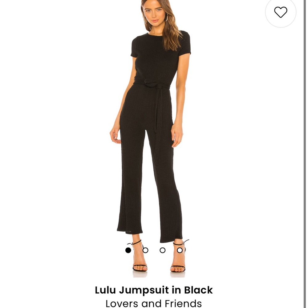 Brand new -Lulu Jumpsuit in Black
Lovers and Friends. Size m